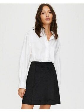 BABATON Aritzia Modern Mini Faux Suede Skirt Size 4 Black